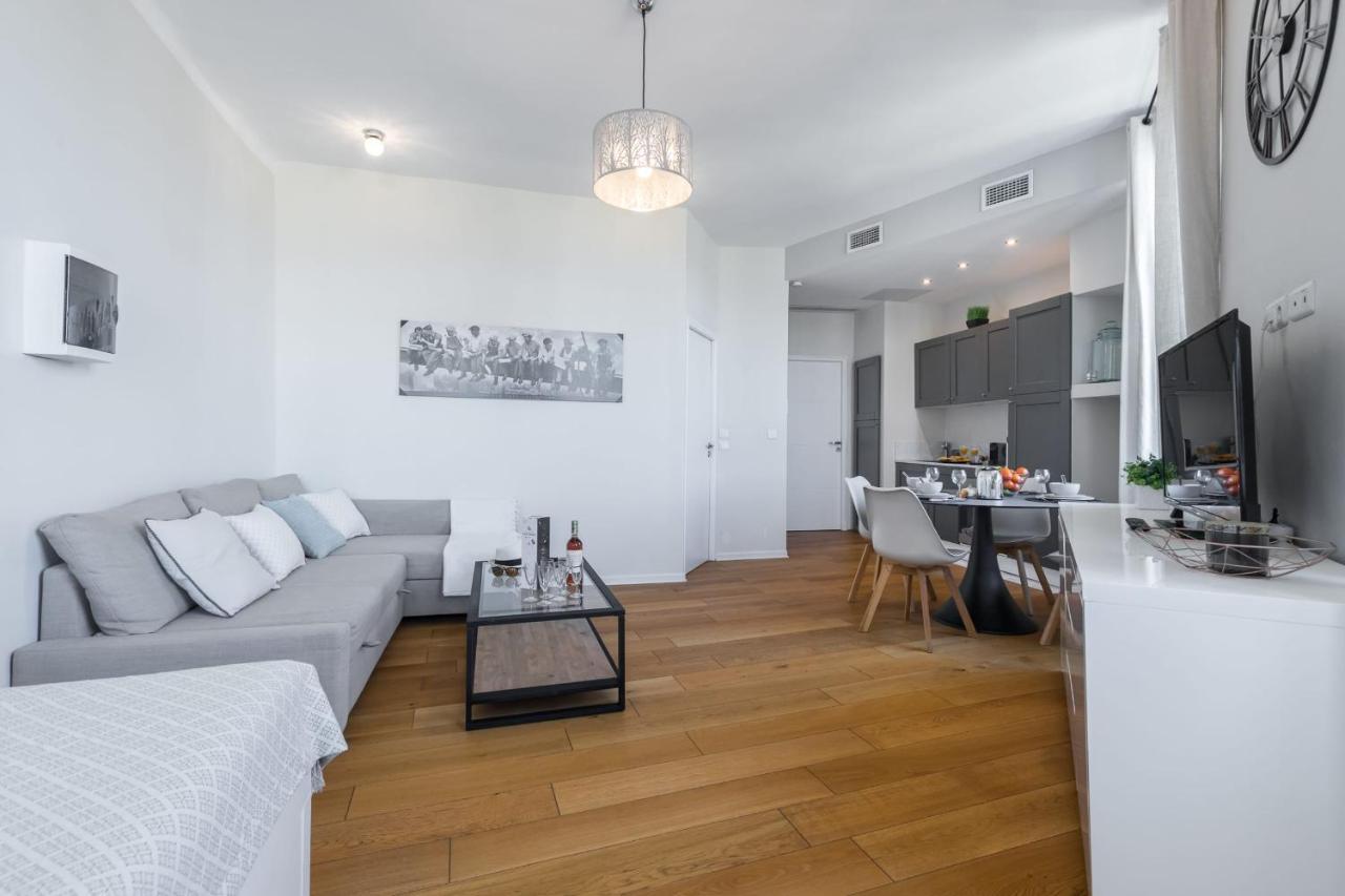 Appartamento Gorgeous 1 Bdr With Gardens View In The Old Town Nizza Esterno foto
