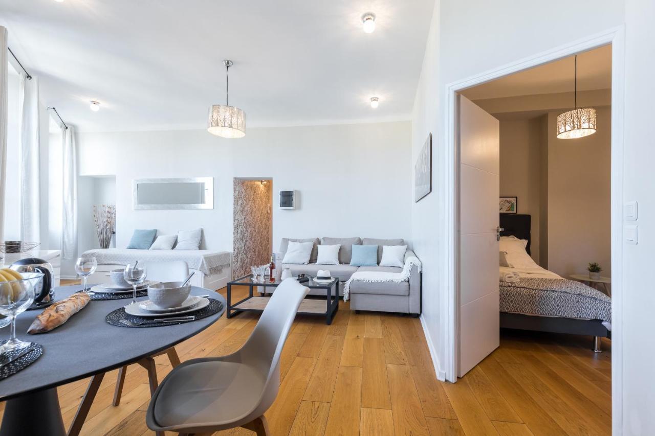 Appartamento Gorgeous 1 Bdr With Gardens View In The Old Town Nizza Esterno foto
