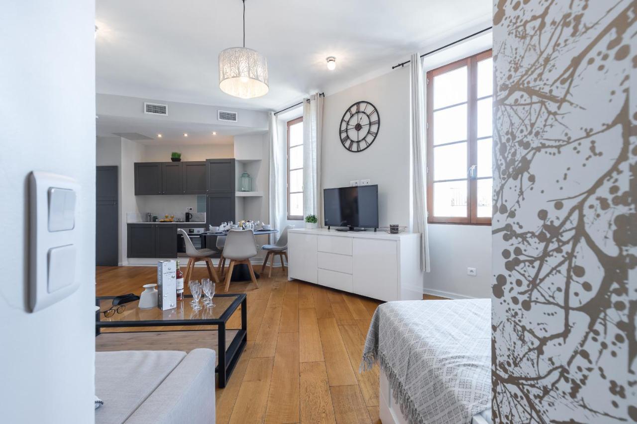 Appartamento Gorgeous 1 Bdr With Gardens View In The Old Town Nizza Esterno foto