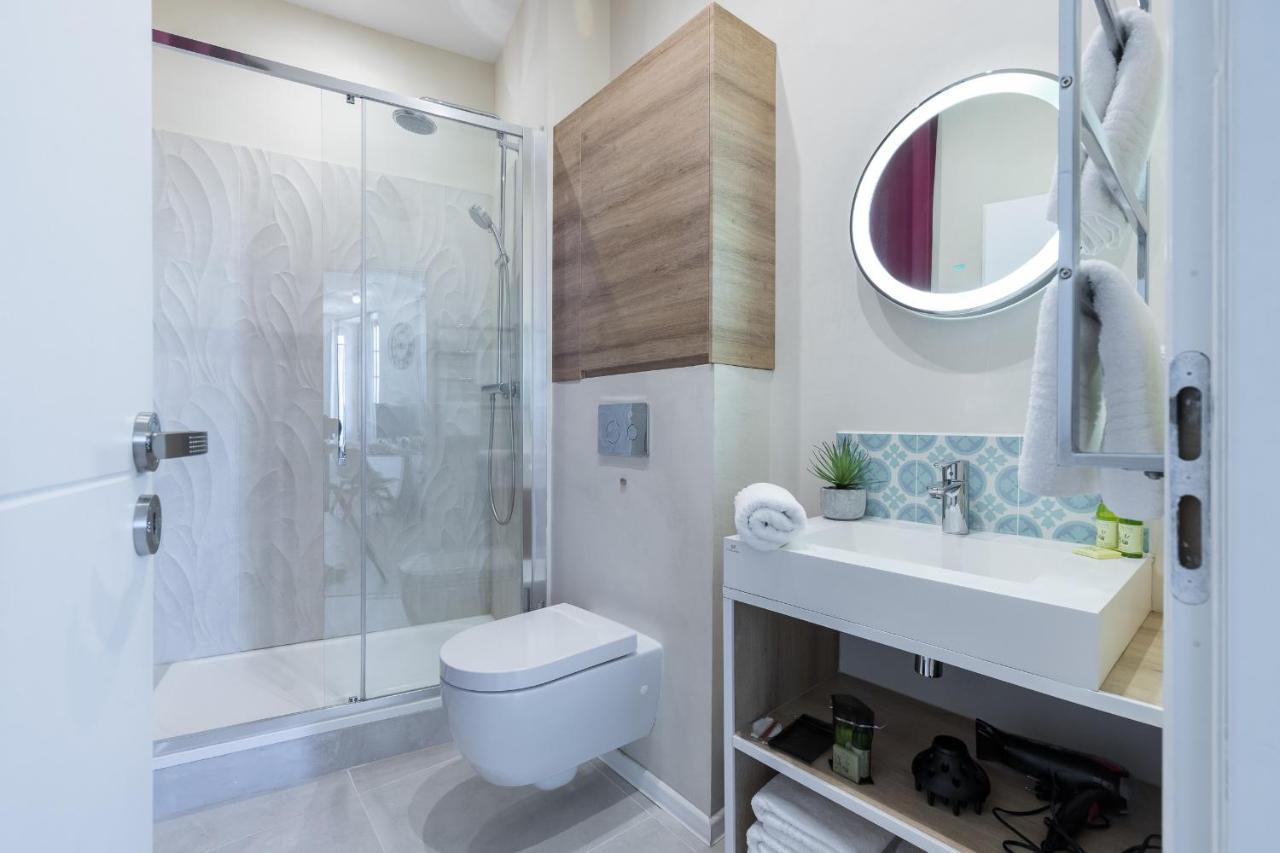Appartamento Gorgeous 1 Bdr With Gardens View In The Old Town Nizza Esterno foto